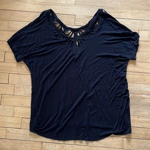 Black flowy boutique top